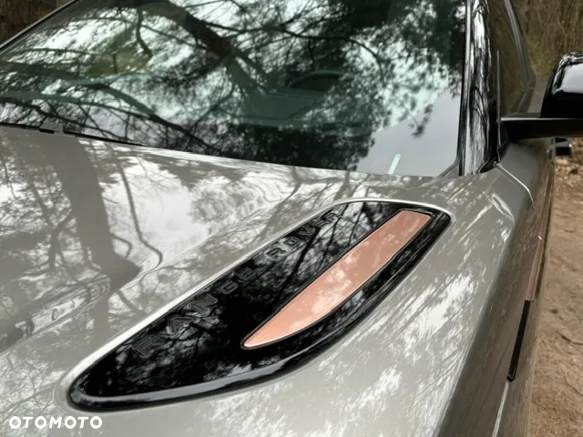Land Rover Range Rover Velar 2.0 Si4 GPF R-Dynamic SE - 32
