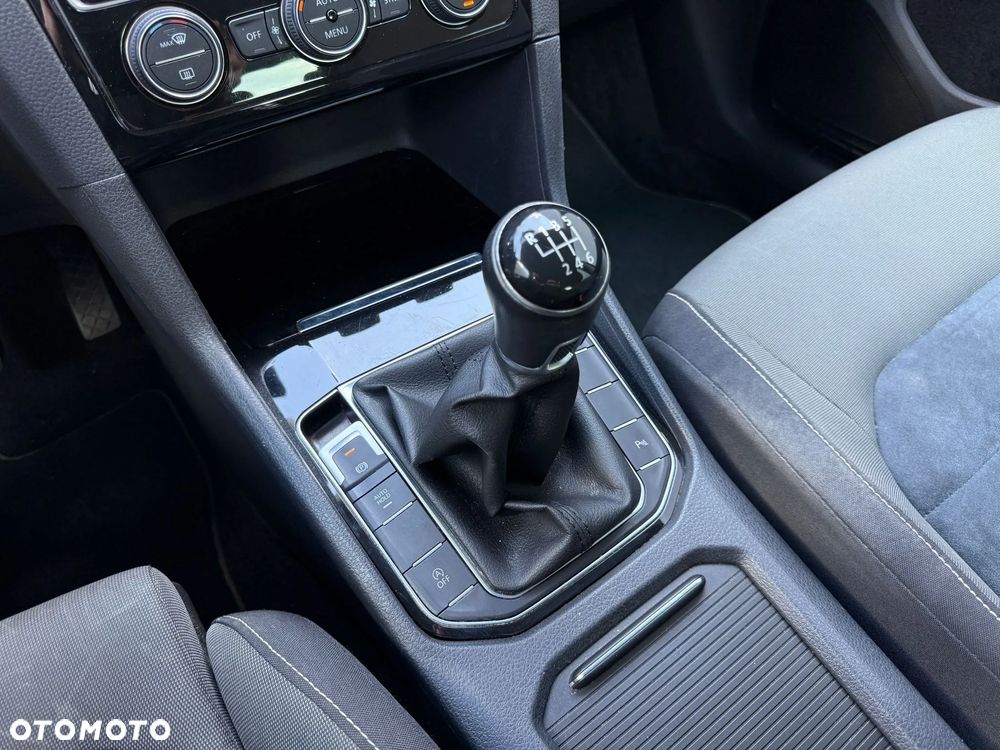 Volkswagen Golf Sportsvan 1.4 TSI (BlueMotion Technology) Highline - 30