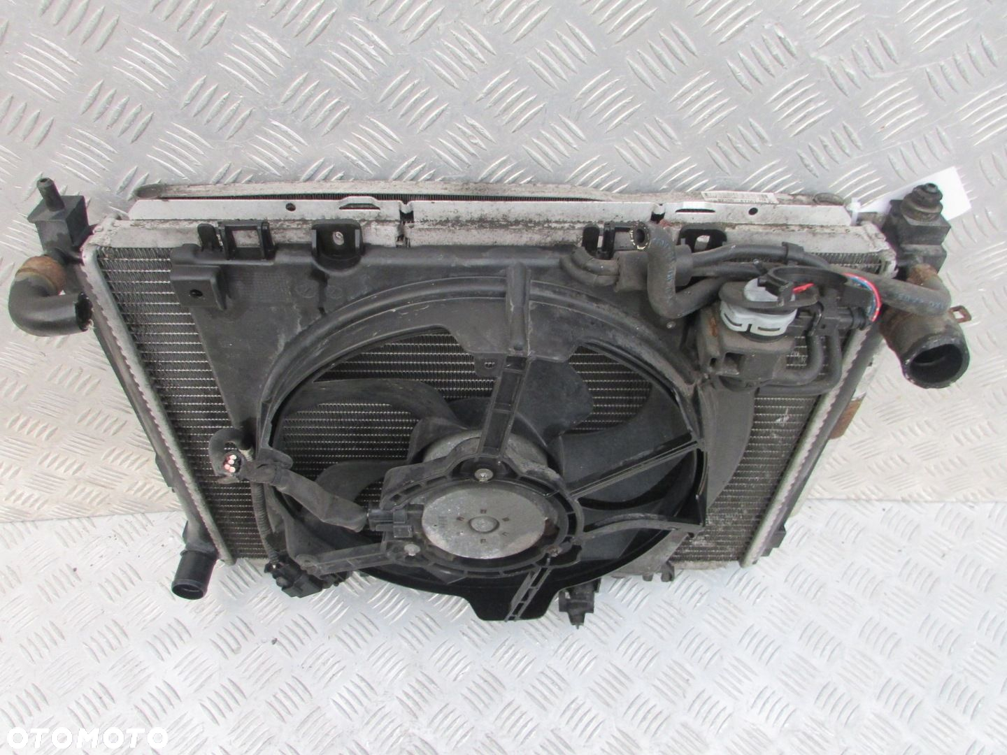 CHŁODNICA WODY WENTYLATOR NISSAN NOTE 1.5DCI 08R - 4