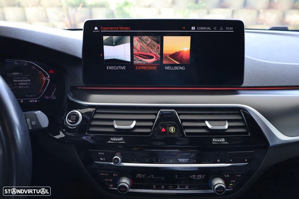 BMW 520 d Pack Desportivo M Auto - 31