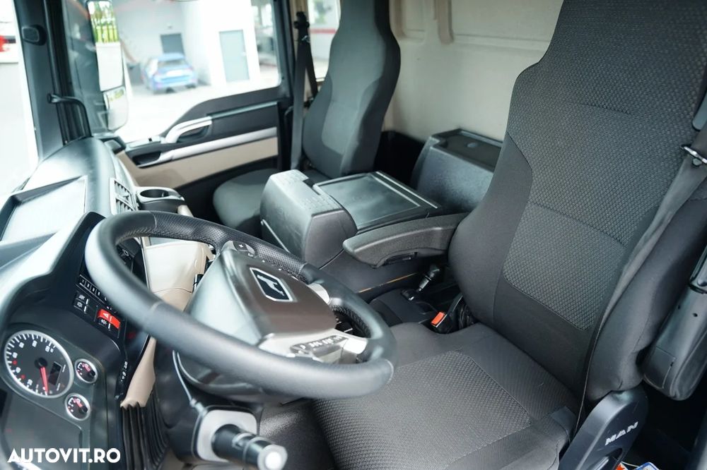 MAN TGS 35.420 / 8X4 / BASCULĂ CU 2 LATE - 6 M / LATERALĂ HIDROBRATĂ / BORDMATIC / VINCENT / EURO 6 - 29
