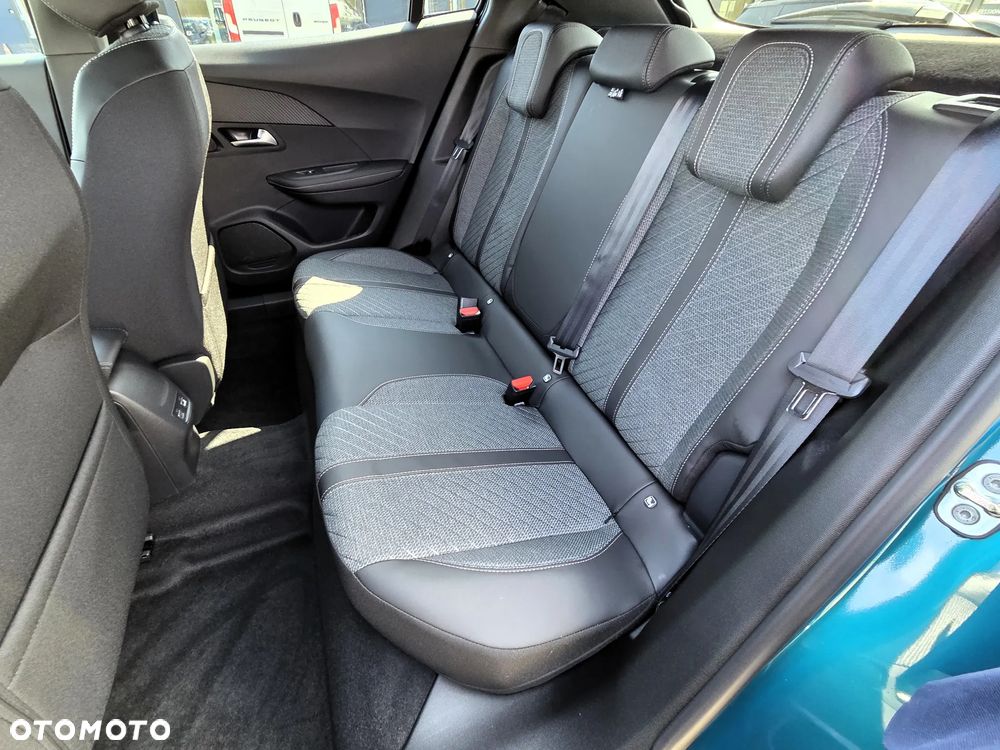 Peugeot 2008 PureTech mHEV Allure e-DCS6 - 16