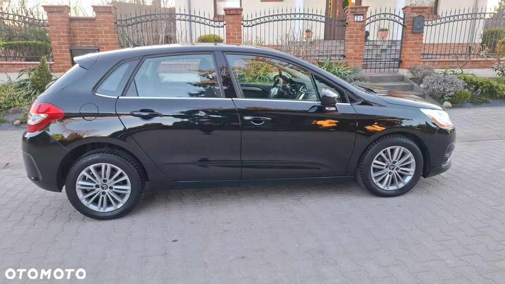 Citroën C4 e-HDi 115 ETG6 Exclusive - 6
