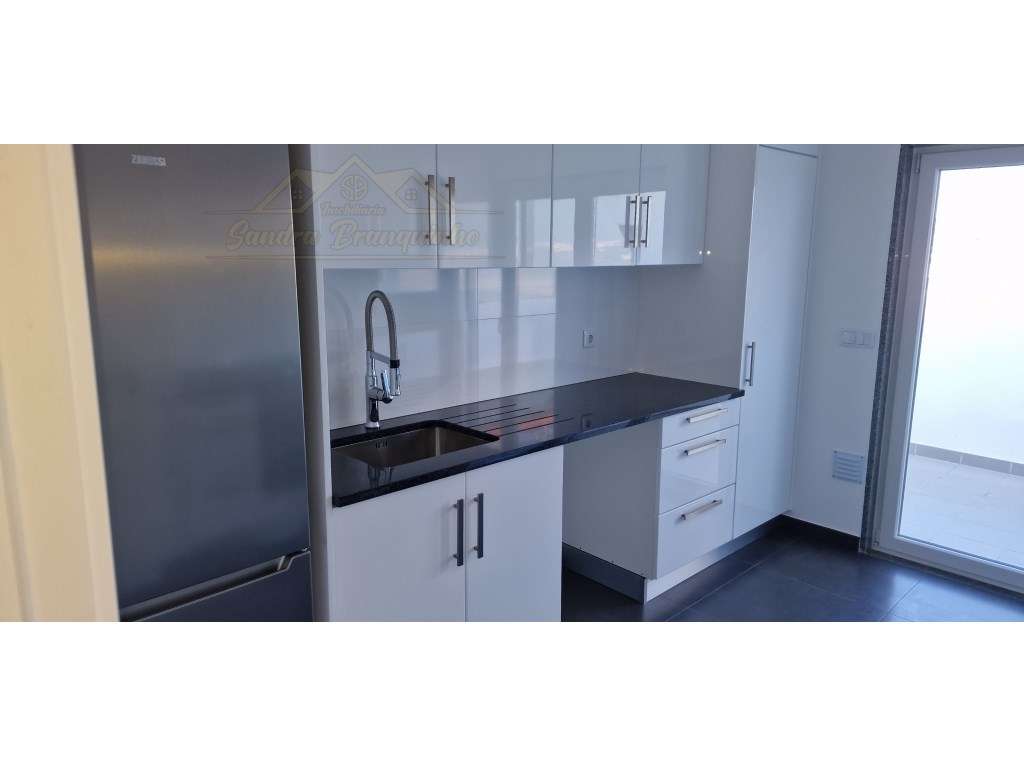 Apartamento T3 com Terraço - Grande imagem: 5/30