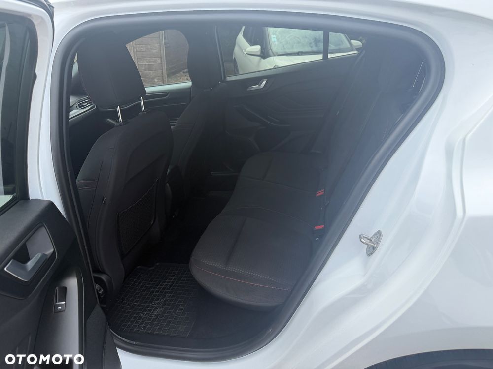 Ford Focus 1.5 EcoBlue ST-Line - 18