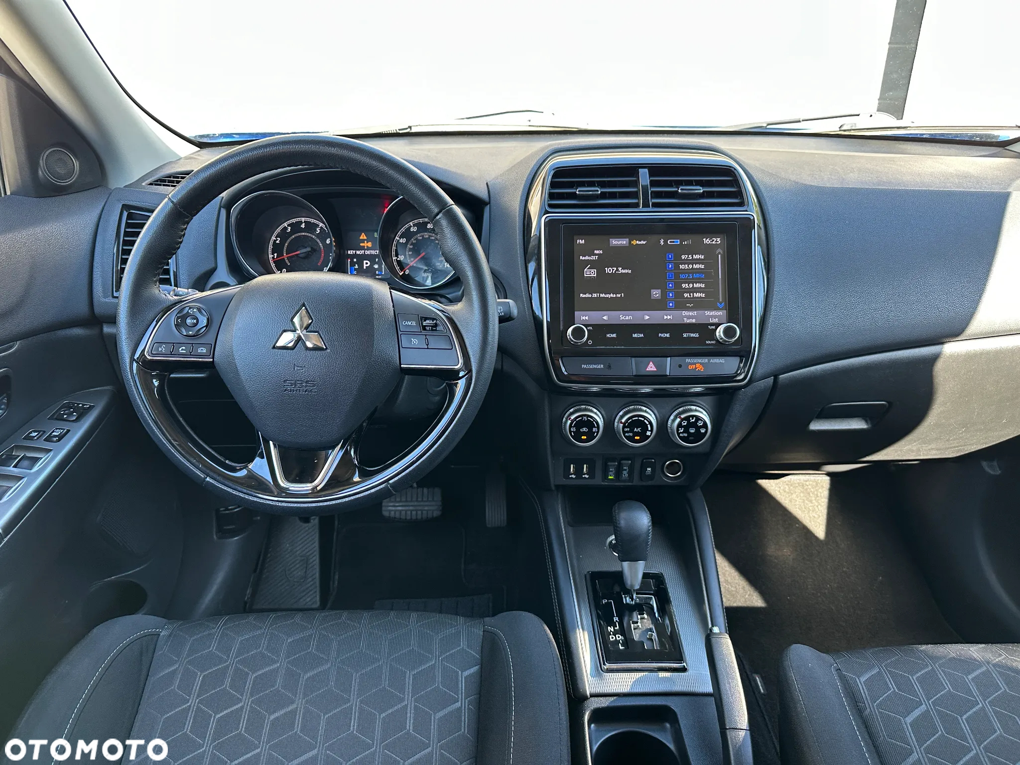 Mitsubishi ASX - 14