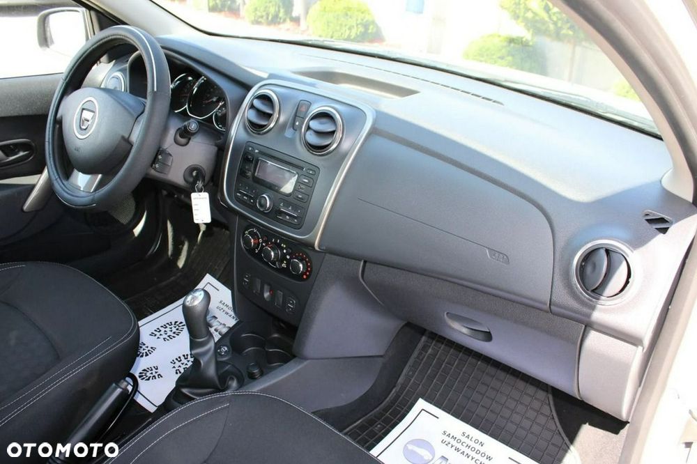 Dacia Sandero 1.2 16V 75 Ambiance - 28