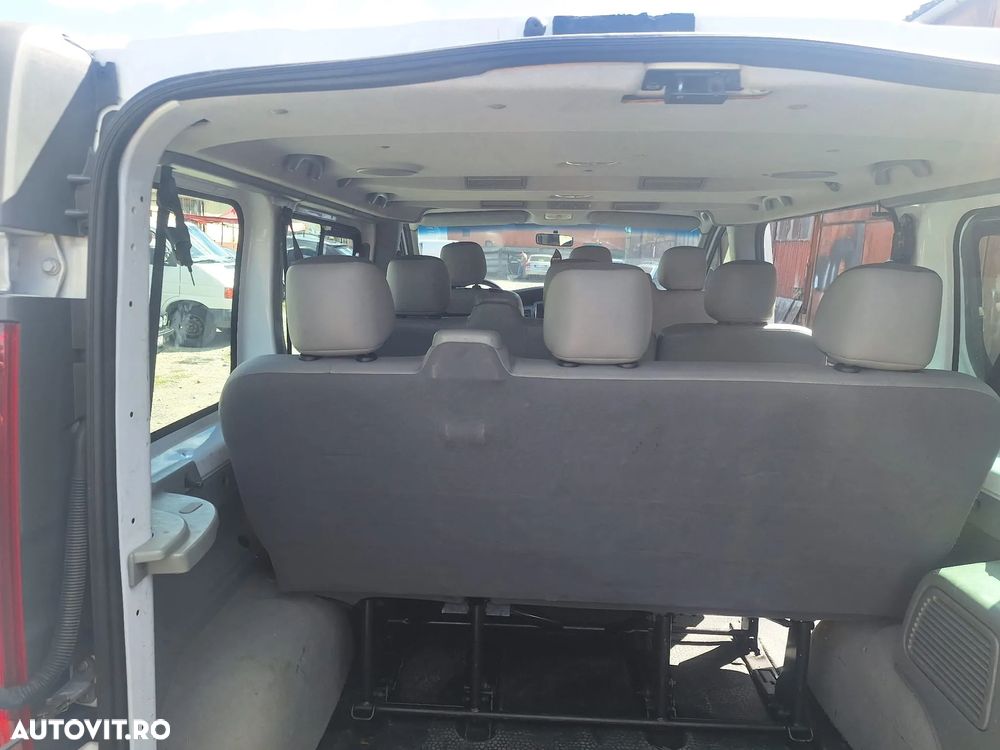 Opel Vivaro - 10