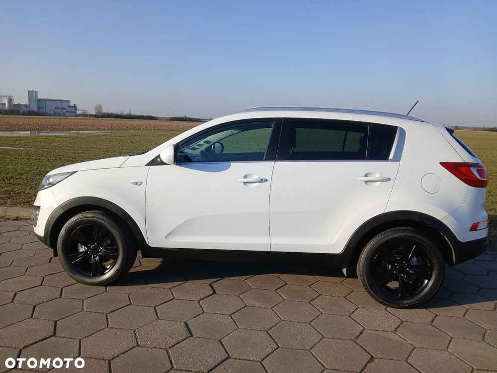 Kia Sportage 1.7 CRDI 2WD ISG Dream-Team Edition - 10