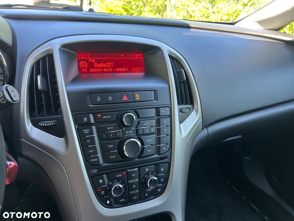 Opel Astra 1.4 Turbo 150 Jahre - 11