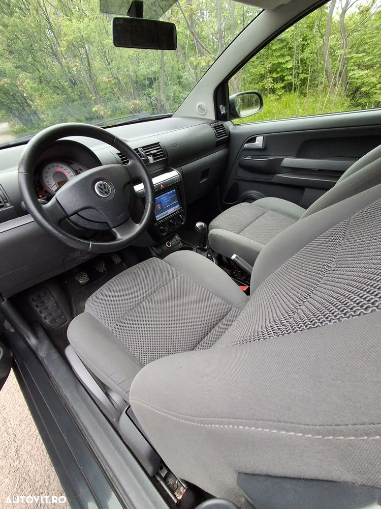 Volkswagen Fox - 6