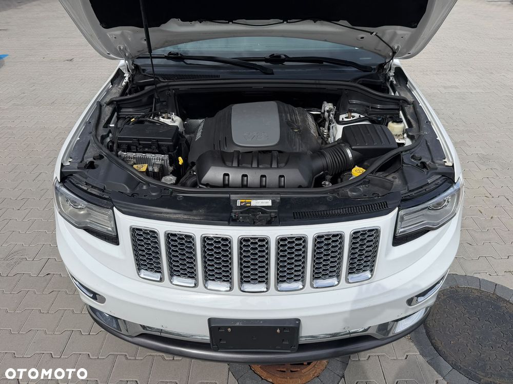 Jeep Grand Cherokee - 31