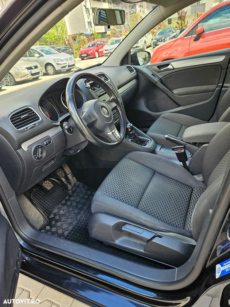 Volkswagen Golf 1.6 TDI DPF BlueMotion Technology Comfortline - 8