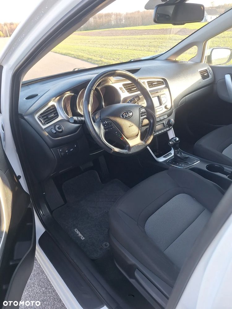 Kia Ceed 1.6 GDI DCT Platinum Edition - 10