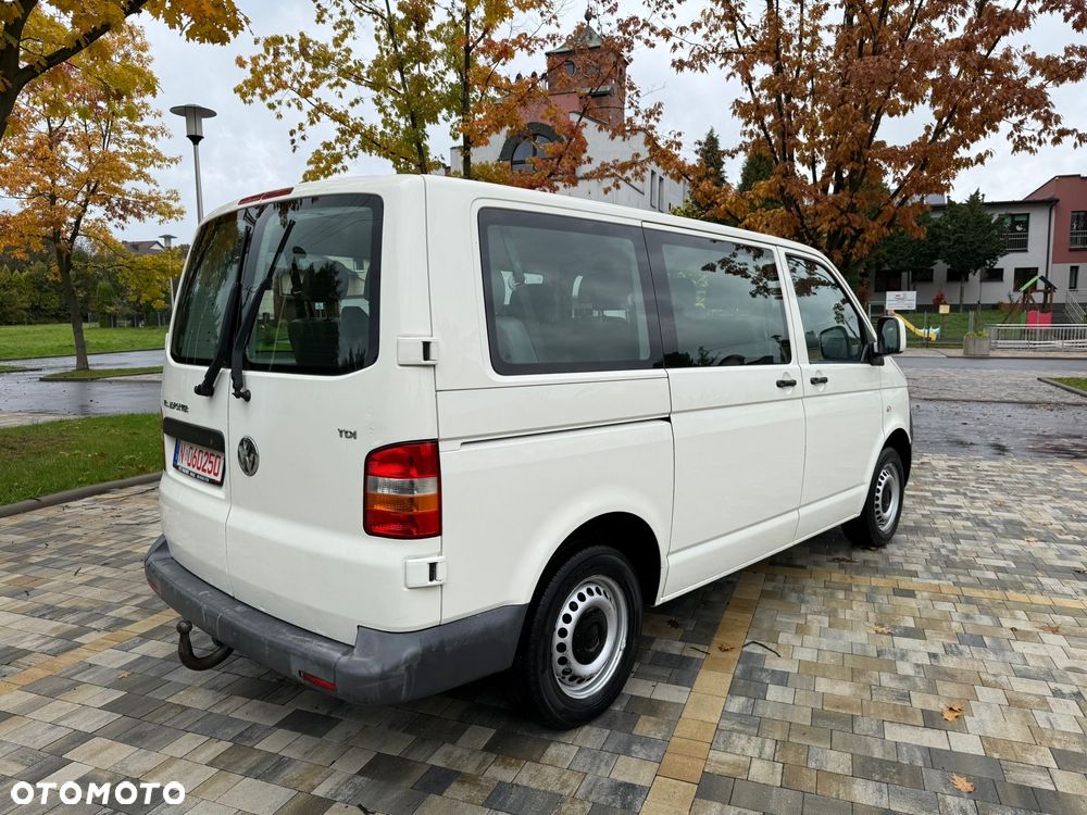 Volkswagen Transporter T5 TDI L2H1 Silverline - 8