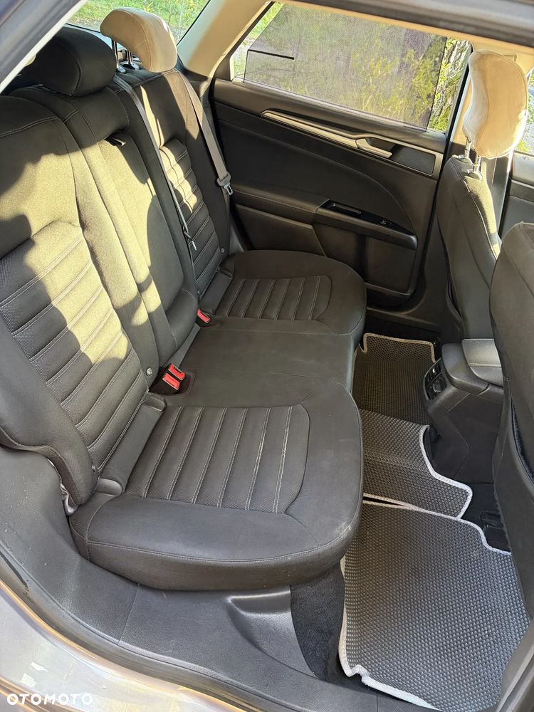 Ford Mondeo - 13