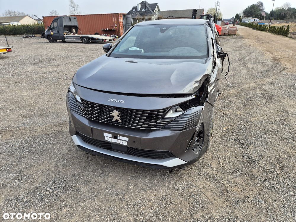 Peugeot 3008 1.2 PureTech Allure Pack S&S EAT8 - 26