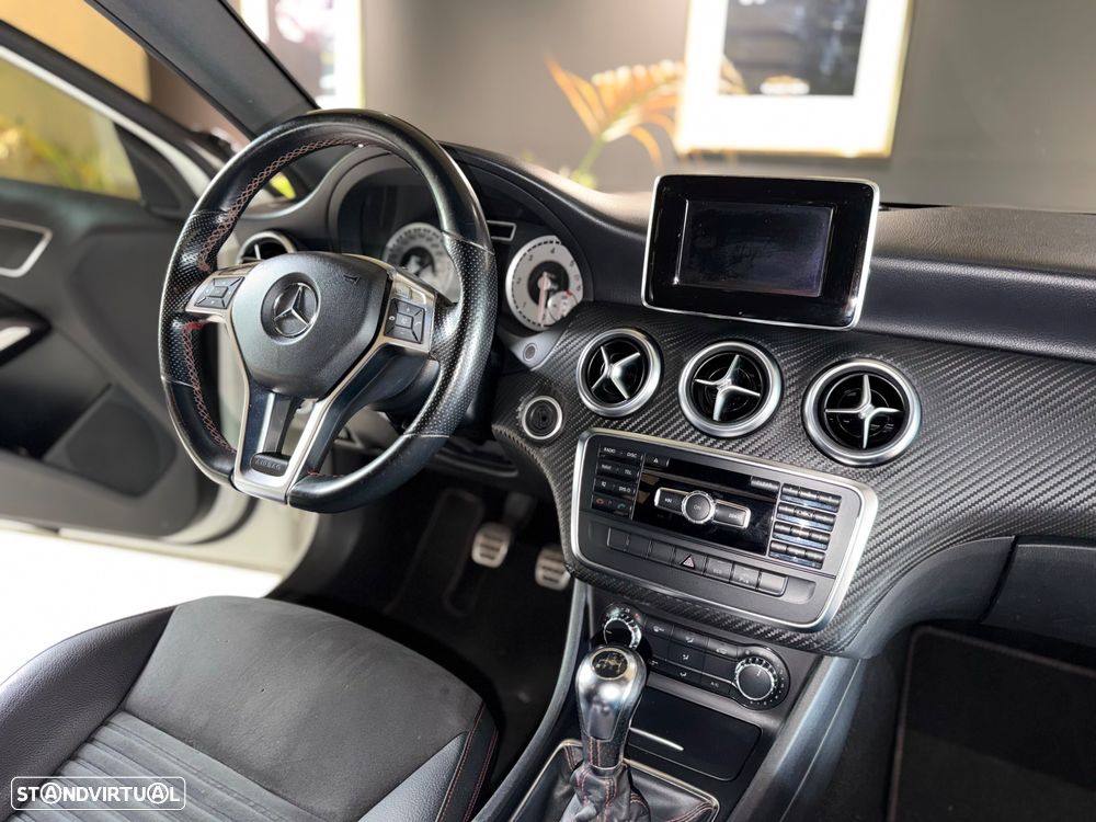 Mercedes-Benz A 180 CDI AMG Line - 18