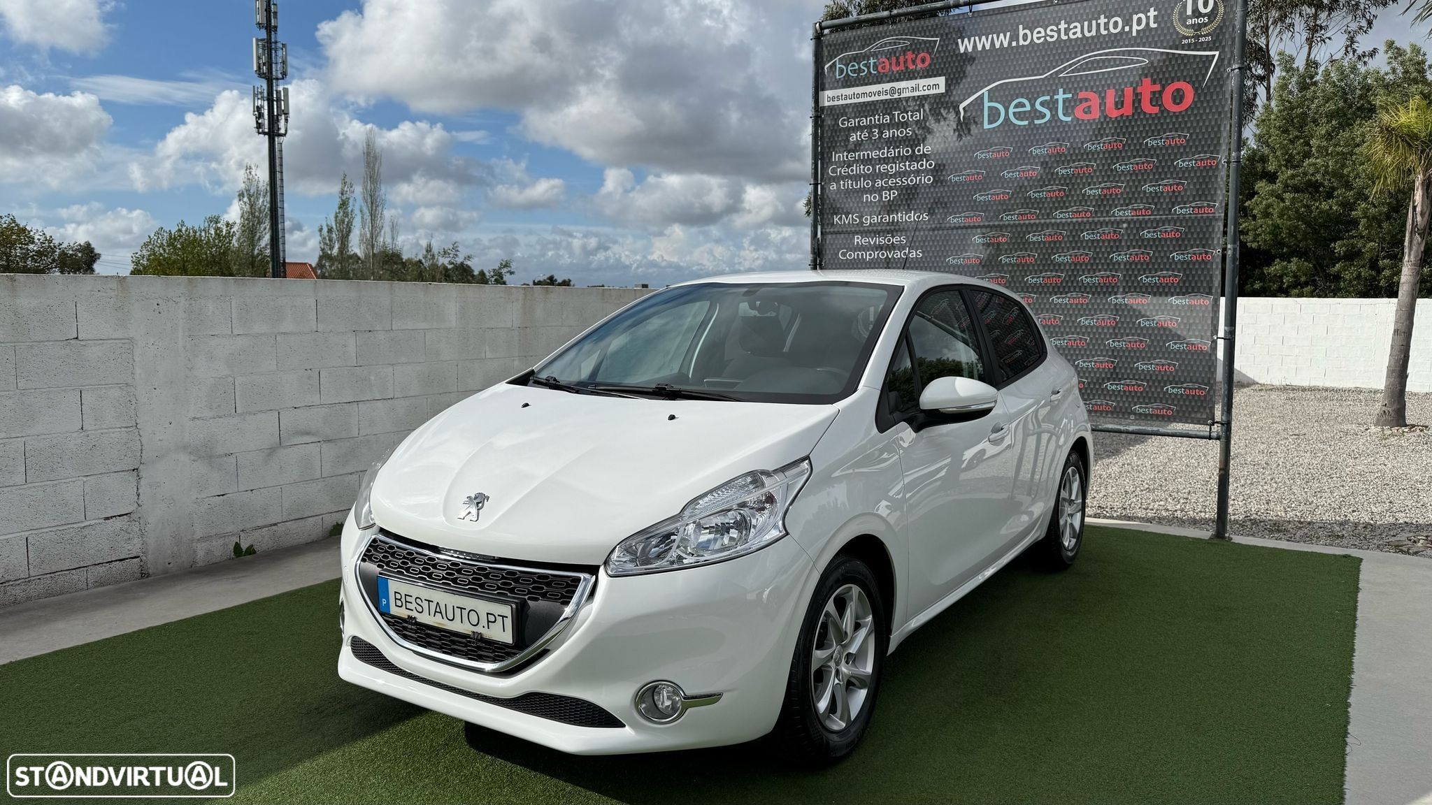 Peugeot 208 1.4 HDi Active - 1