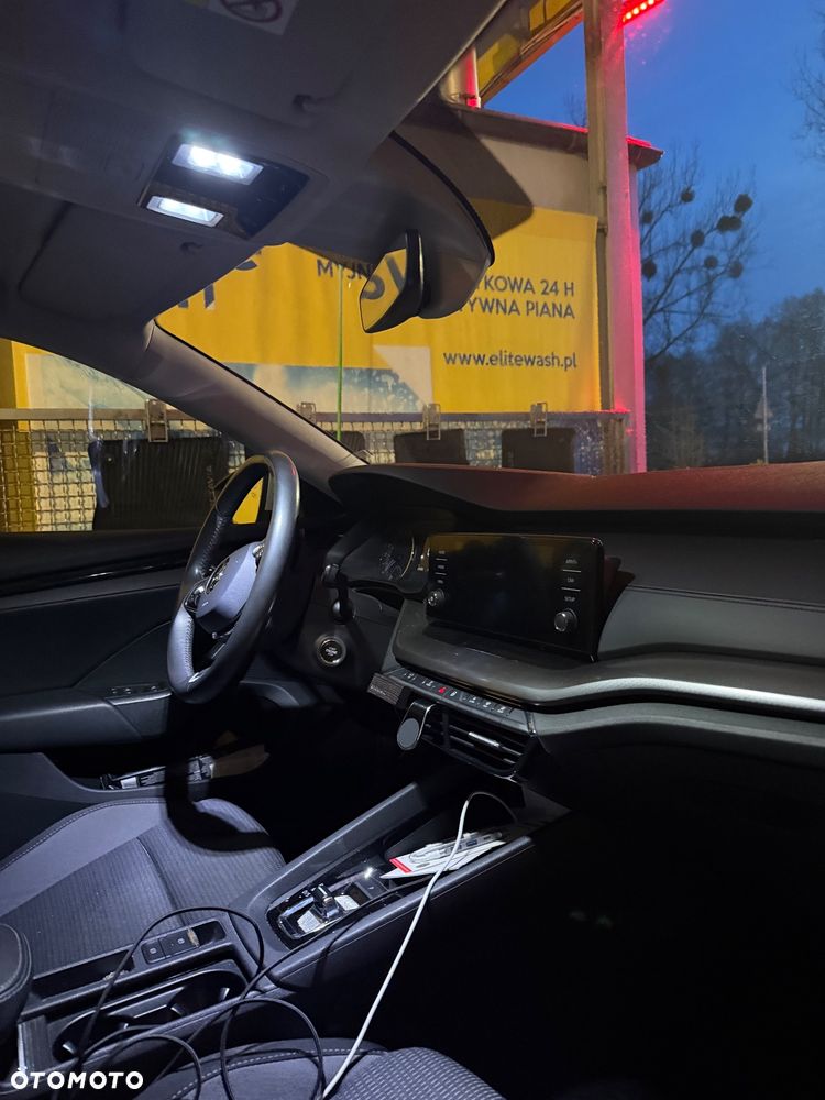 Skoda Octavia 2.0 TDI SCR Ambition DSG - 16