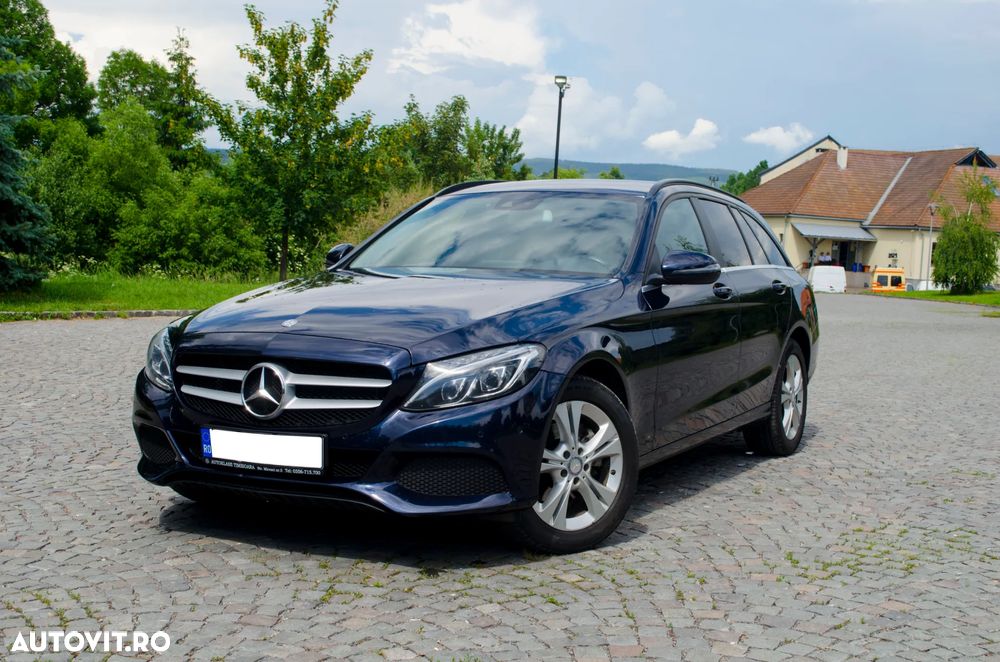Mercedes-Benz C - 4