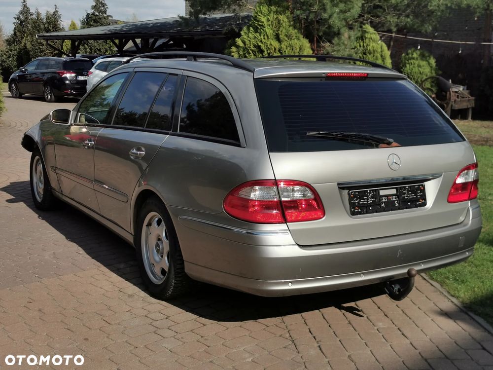 Mercedes-Benz Klasa E - 22