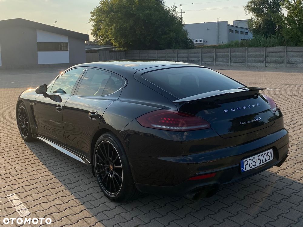 Porsche Panamera GTS PDK - 3