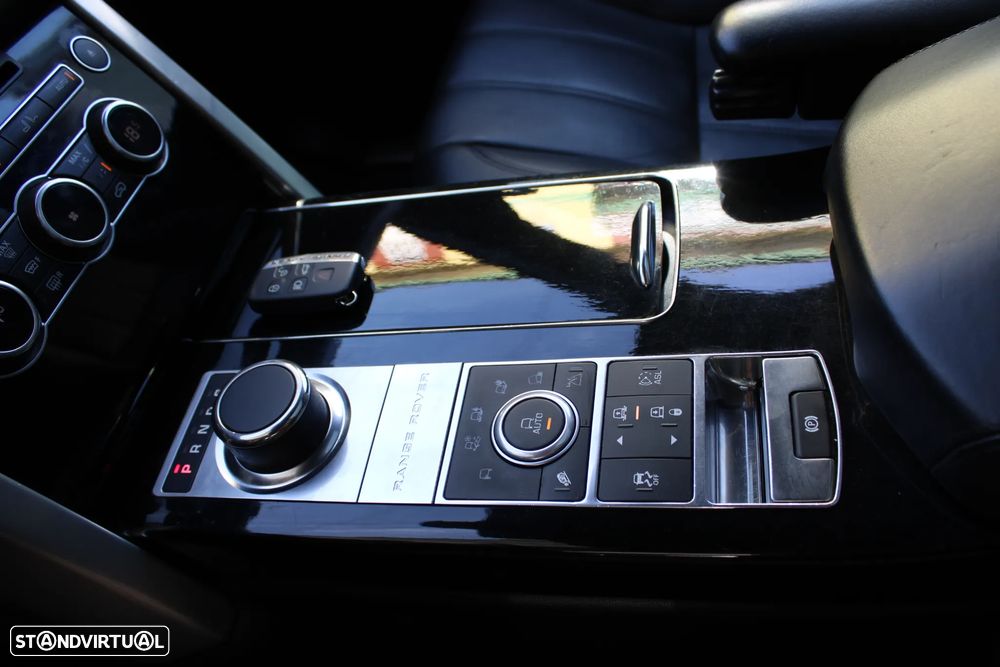 Land Rover Range Rover 4.4 SDV8 Autobiography - 46
