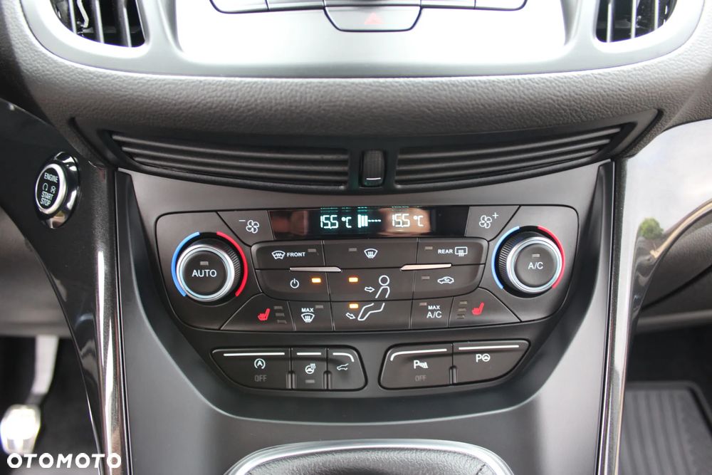 Ford Kuga 1.5 EcoBoost 2x4 ST-Line - 19