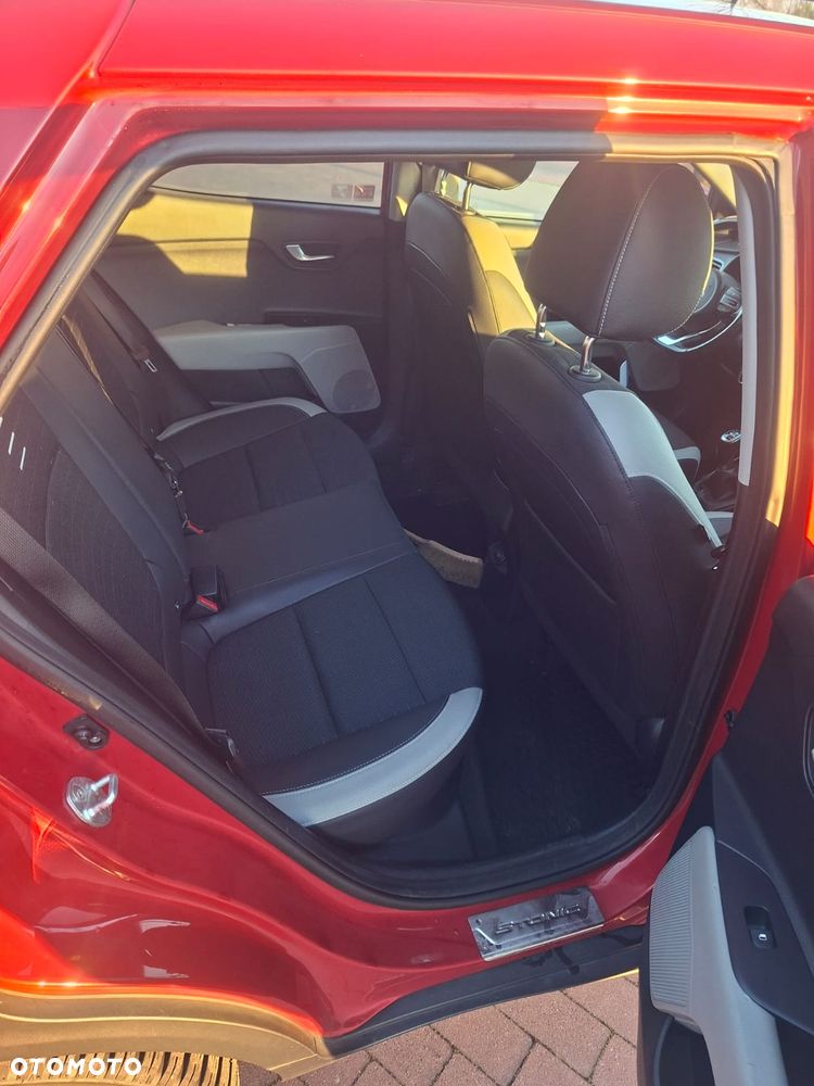 Kia Stonic 1.6 CRDi SCR L - 5