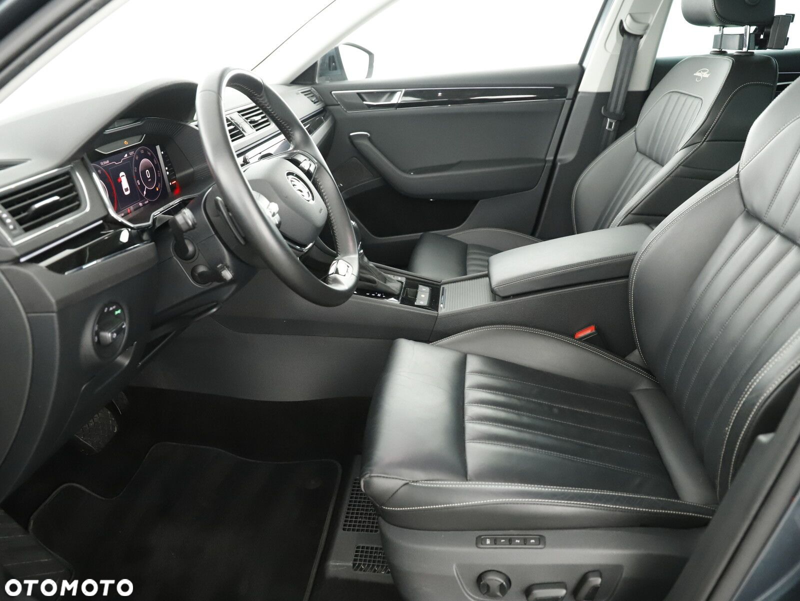 Skoda Superb 2.0 TDI SCR L&K DSG - 9