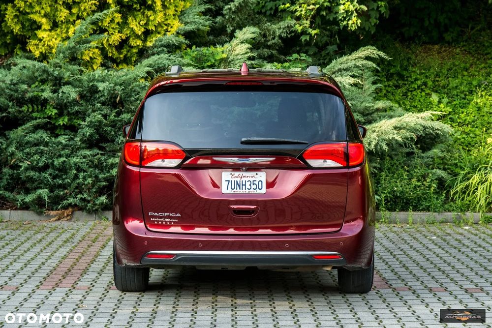 Chrysler Pacifica - 9