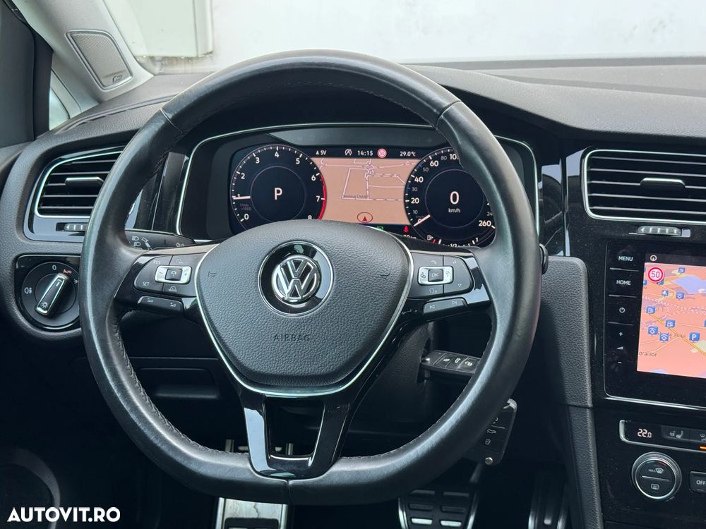 Volkswagen Golf - 13