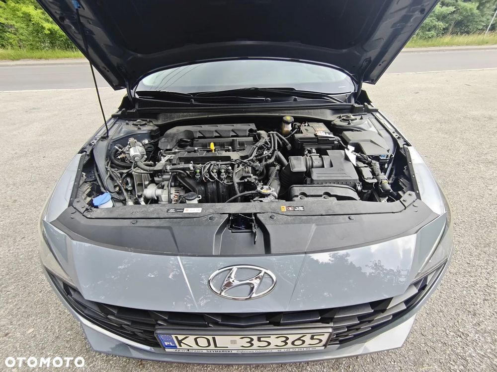 Hyundai Elantra 1.6 Modern - 16