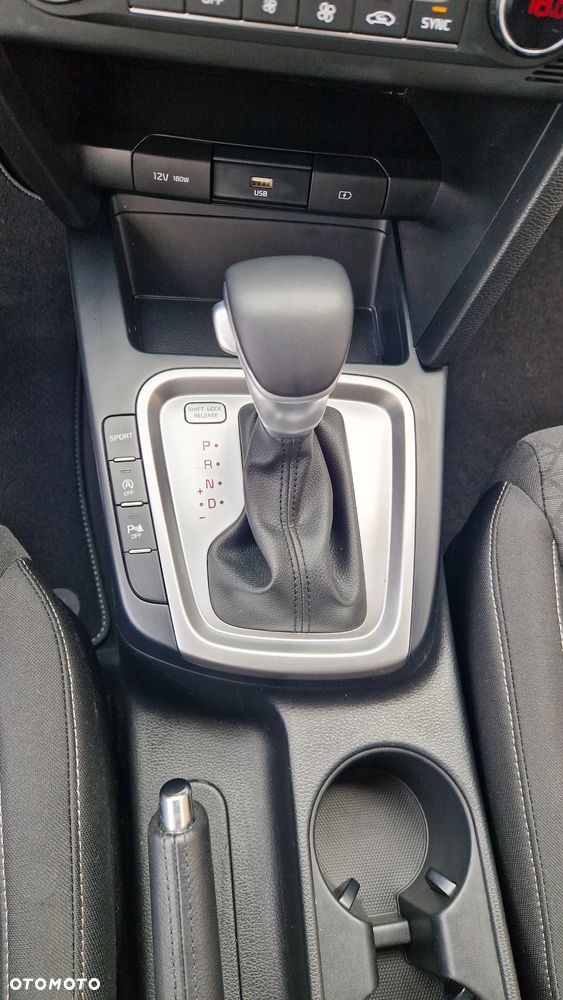 Kia XCeed 1.4 T-GDI M DCT - 33