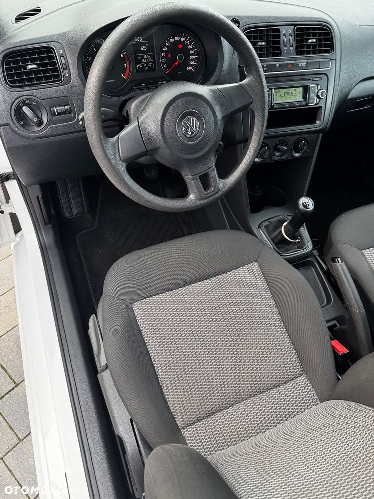 Volkswagen Polo - 8