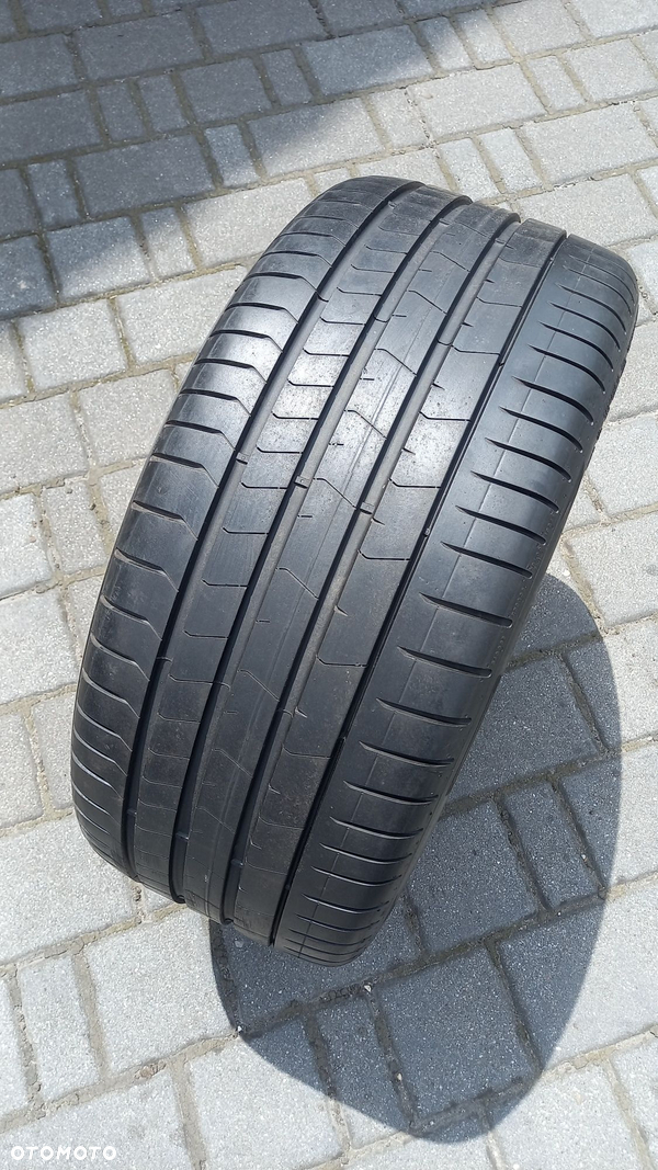 Opona Letnia Pirelli P Zero PZ4 MOE 255/35R19 1921