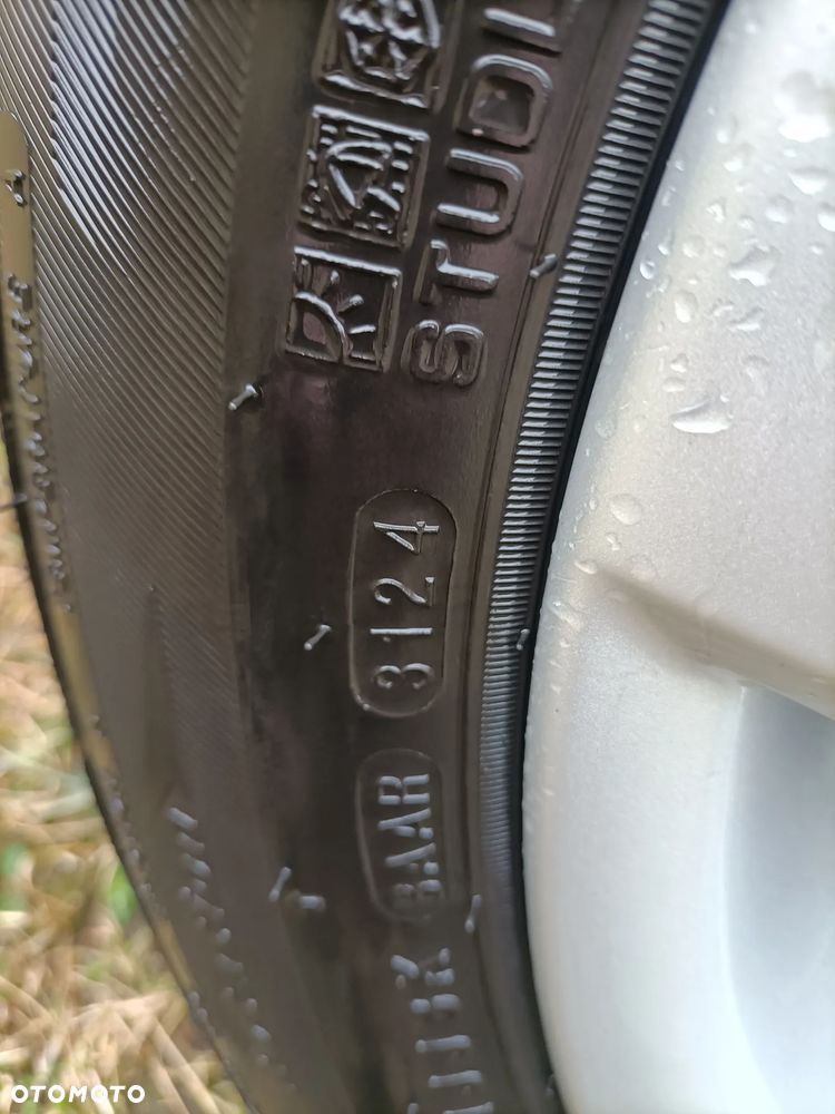 Volkswagen Touran 1.9 TDI DPF Conceptline - 11