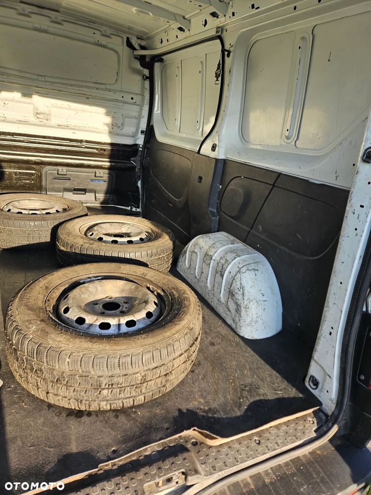 Renault Trafic - 10