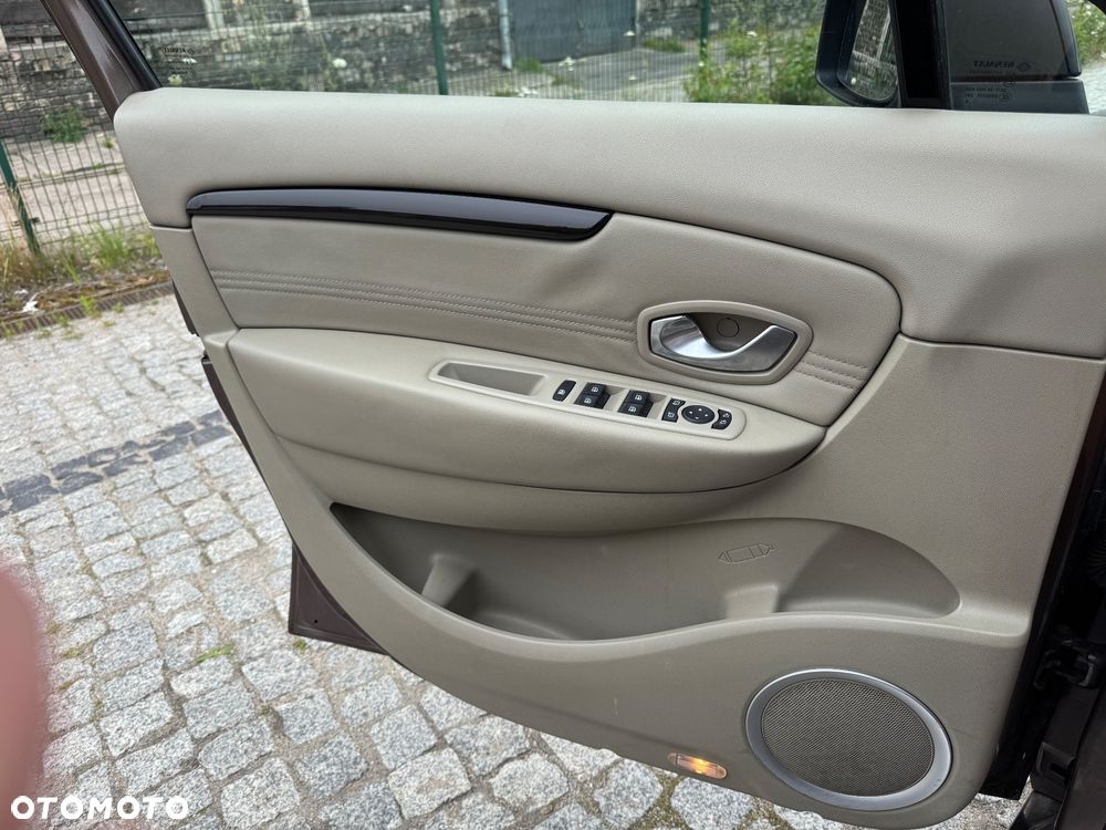 Renault Grand Scenic TCe 130 Dynamique - 9
