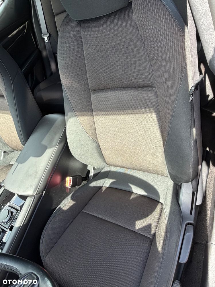 Mazda 3 - 32