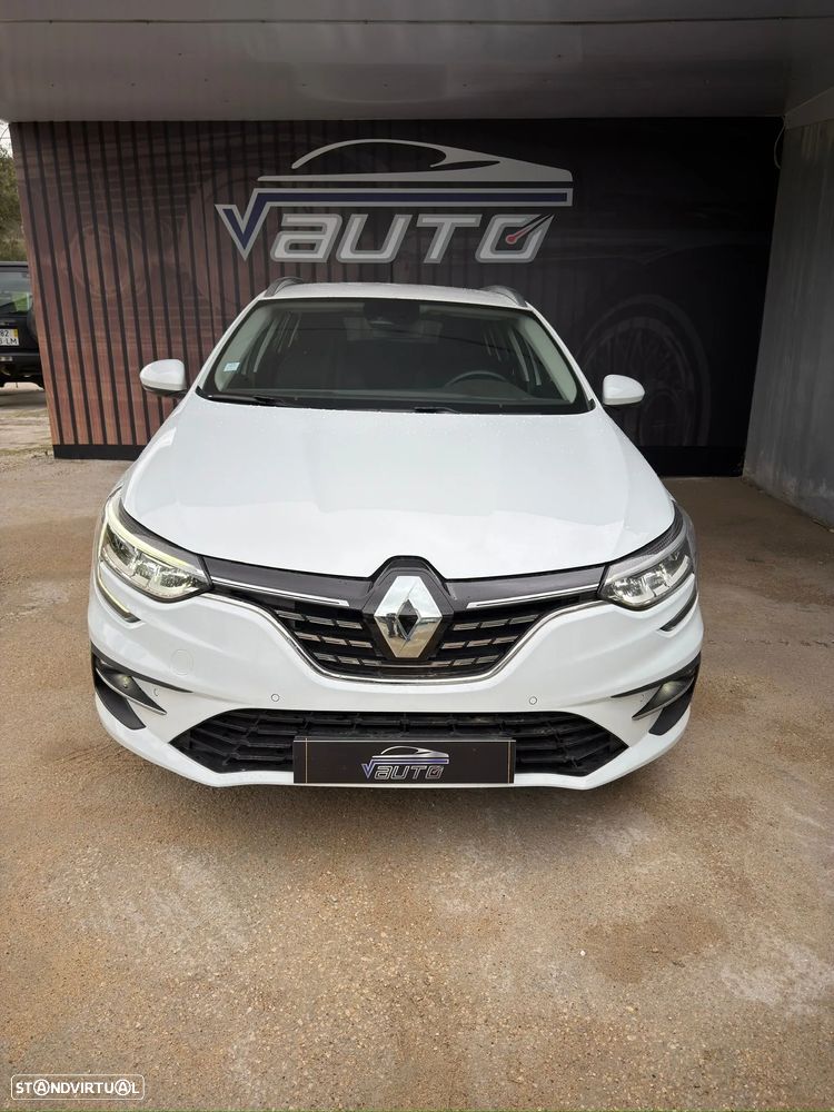 Renault Mégane E-Tech - 3