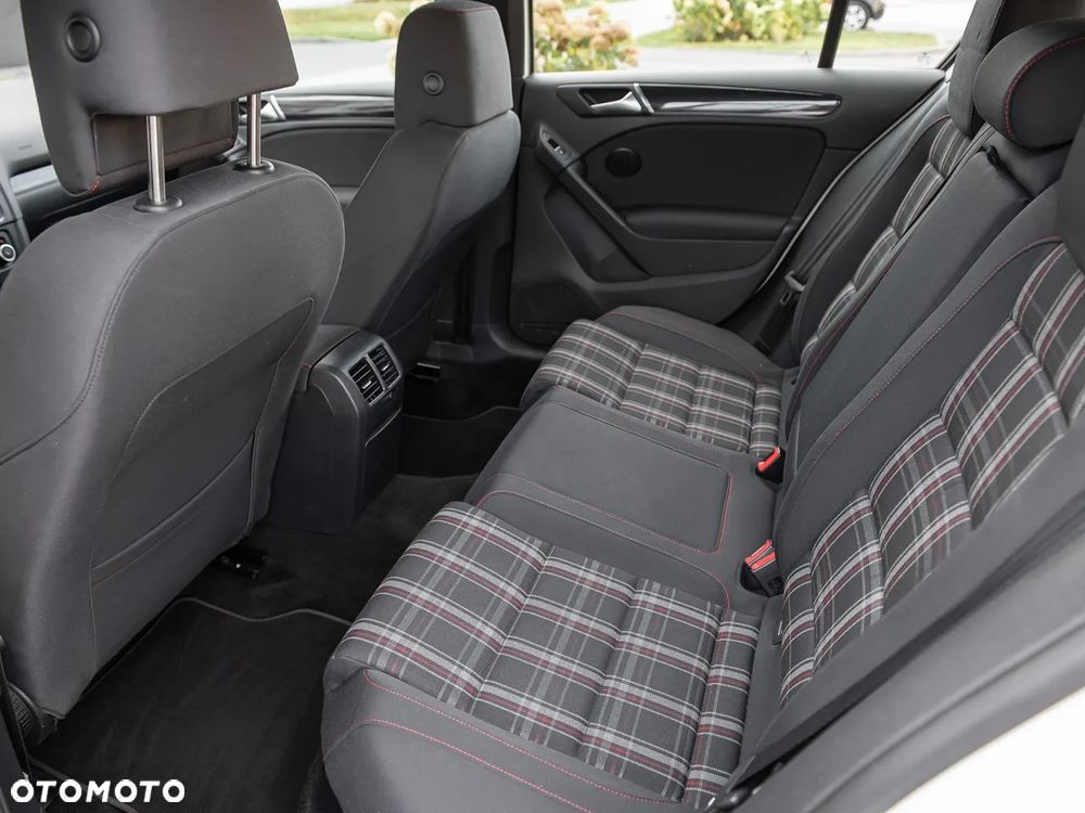 Volkswagen Golf 2.0 GTI - 20
