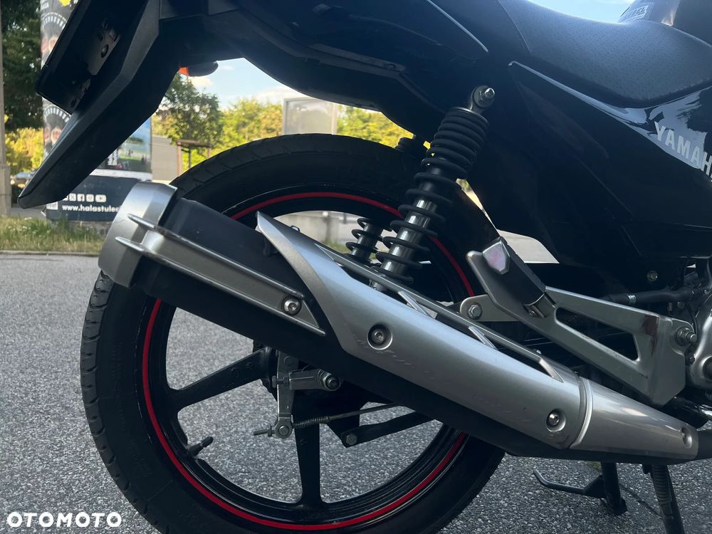 Yamaha YBR - 11