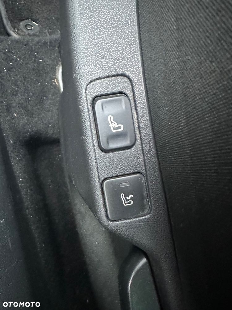 Citroën DS4 e-HDi 115 ETG6 SoChic - 13