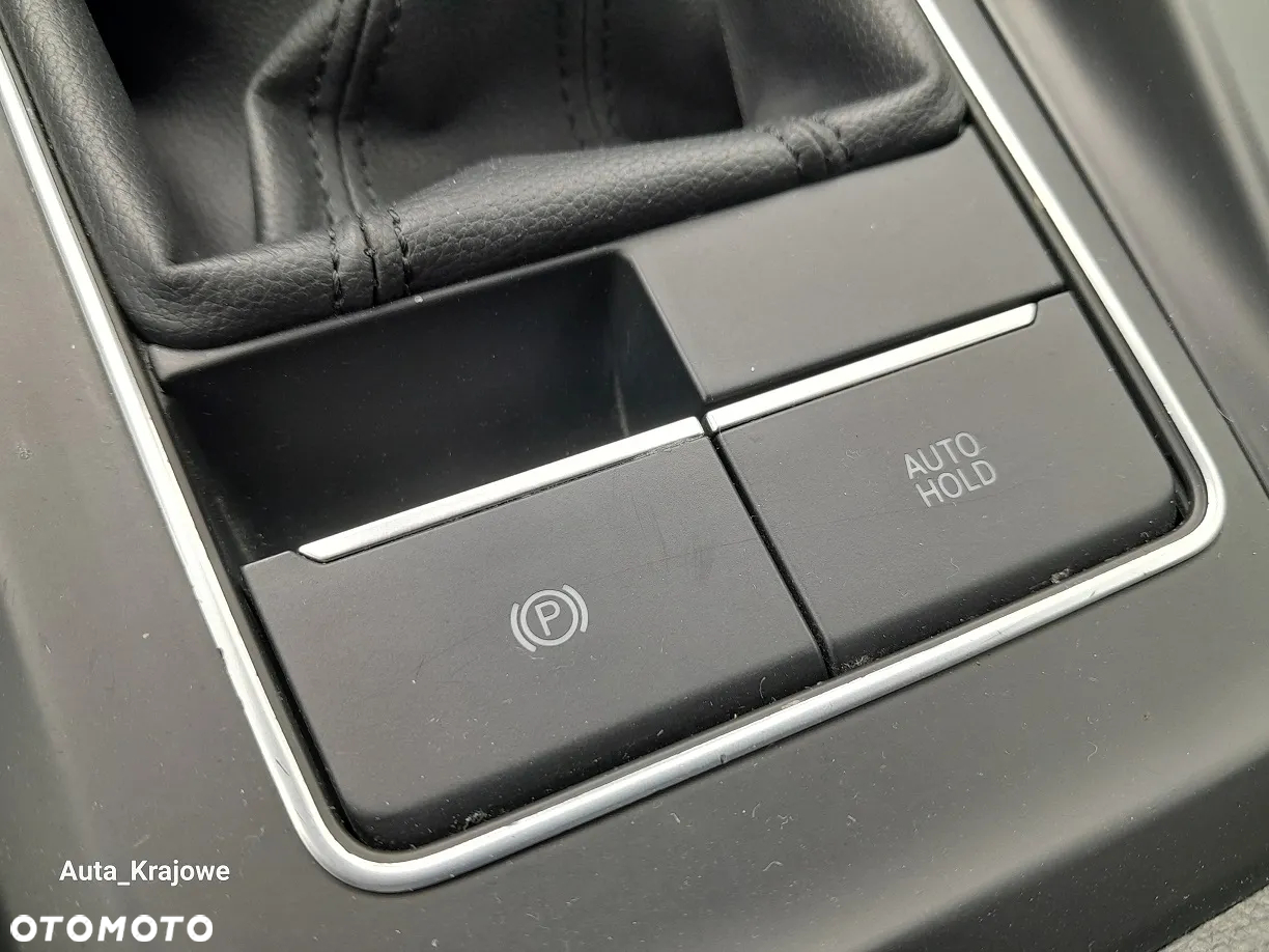 Volkswagen Golf VIII 1.5 TSI EVO Life - 27
