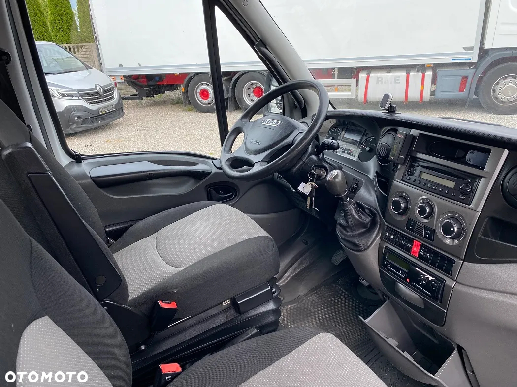 Iveco Daily 70C17 / HDS / Skrzynia / - 33