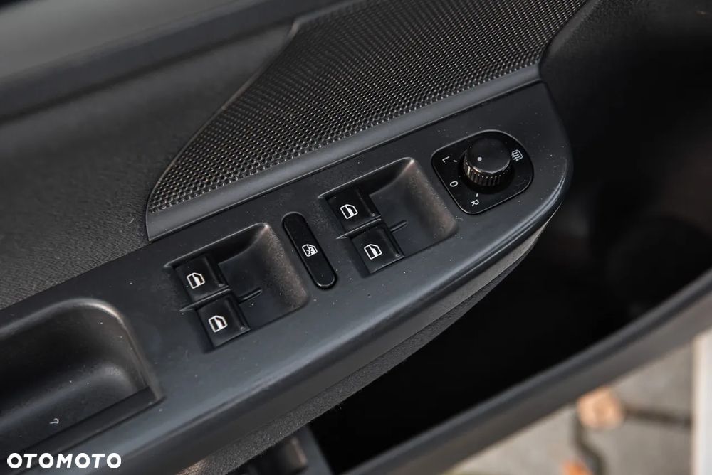 Volkswagen Golf V 2.0 FSI 4Mot Comfortline - 16