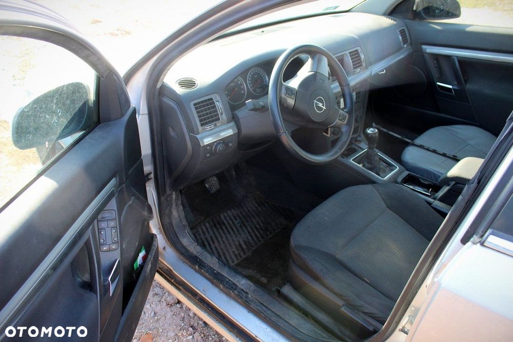 Opel Vectra C 2005 Lift 1.8i Z18XE Sedan (MASKA, ZDERZAK, LAMPA, BŁOTNIK, DRZWI, SZYBA, FOTEL) - 6