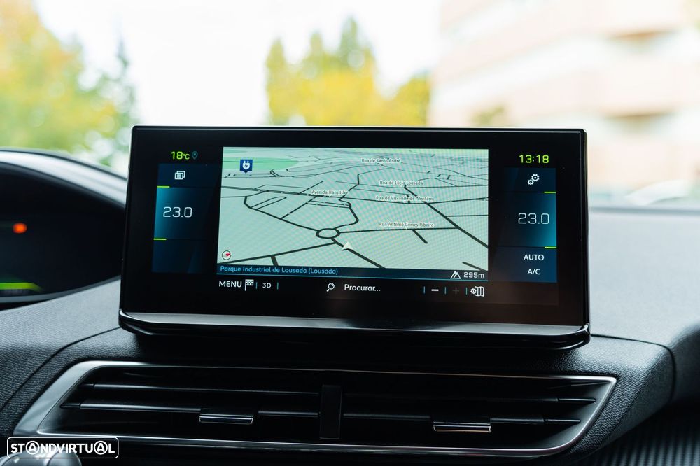Peugeot 3008 1.6 Hybrid Allure e-EAT8 - 18